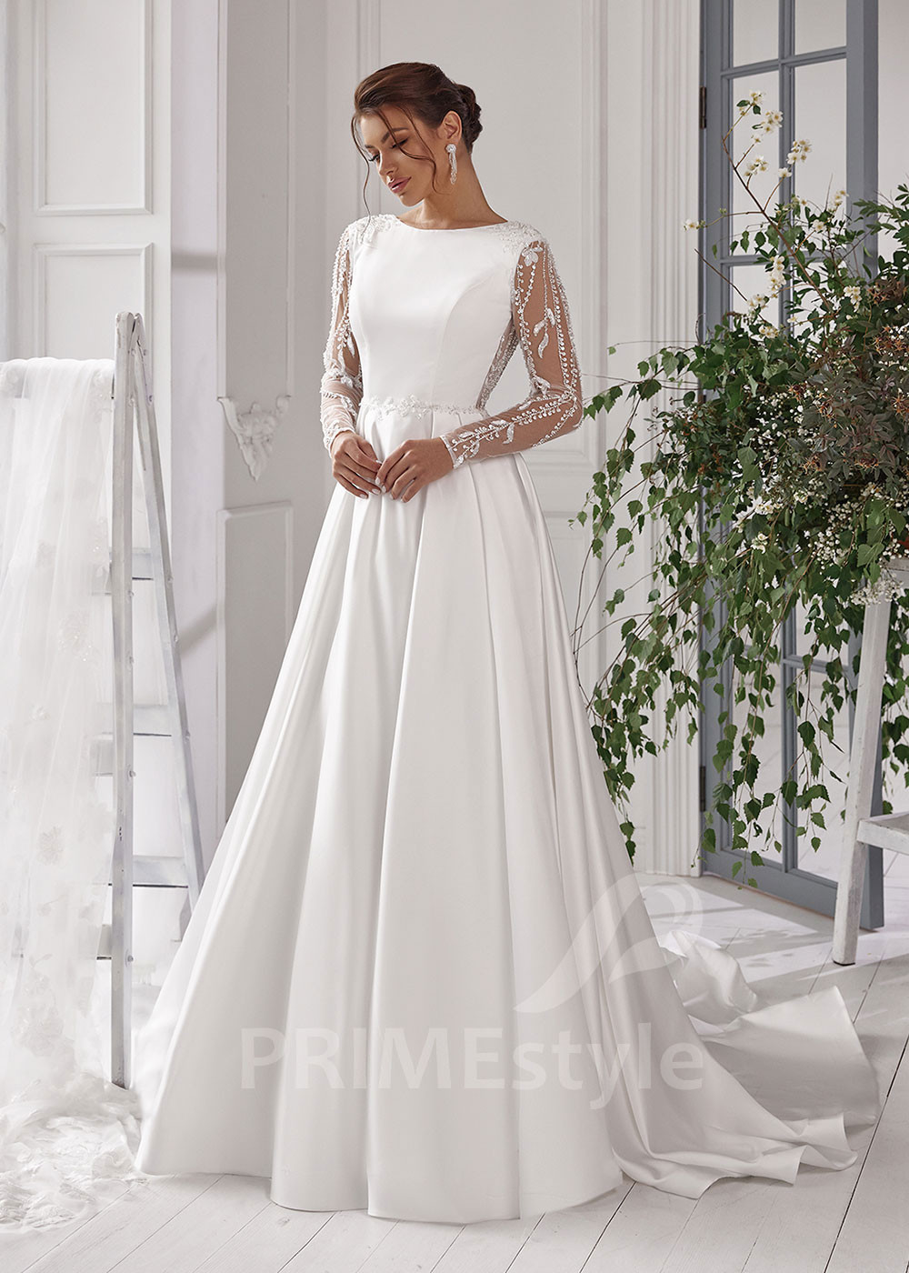 Elegantné hladké svadobné šaty RS828