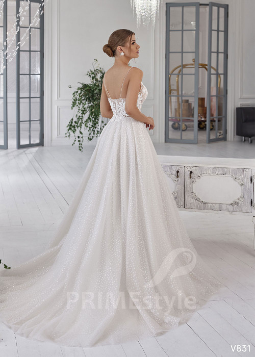 Extravagantné tylové svadobné šaty RS831