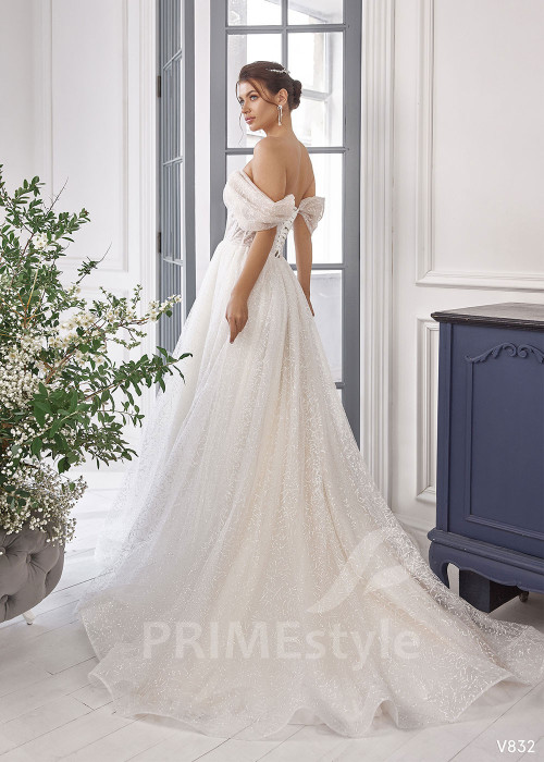 Extravagantné trblietavé svadobné šaty RS832