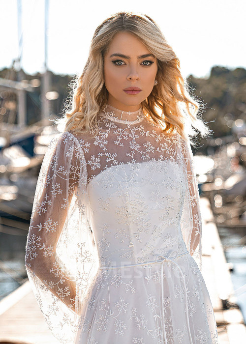 Luxusné celočipkované svadobné šaty EMS172