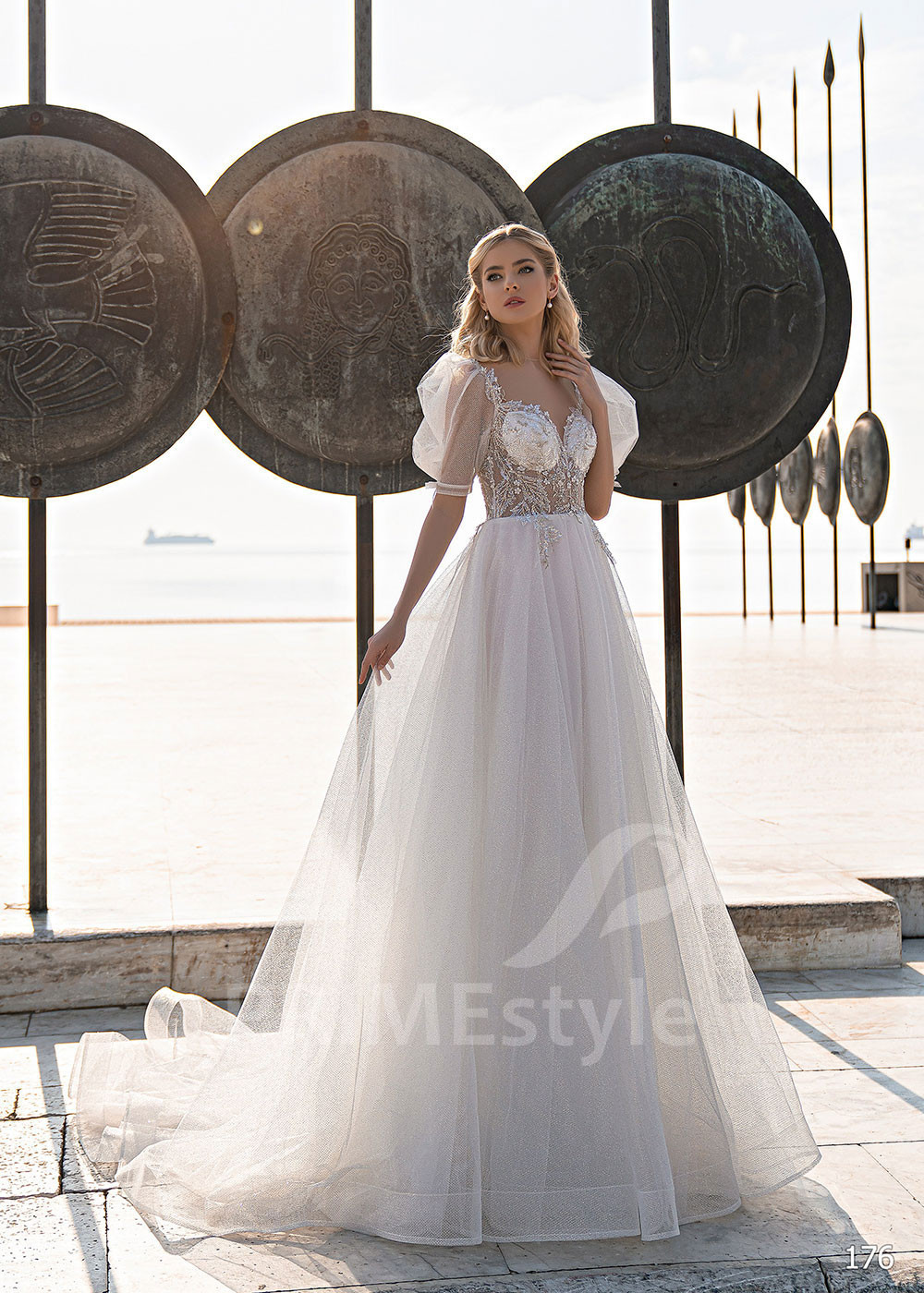 Luxusné princeznovské svadobné šaty EMS176
