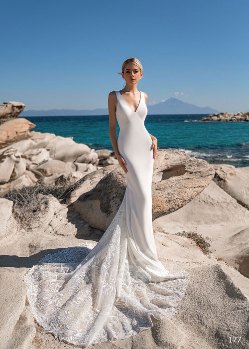 Elegantné úzke svadobné šaty EMS177