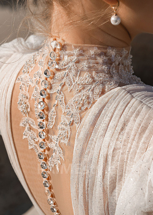 Luxusné trblietavé svadobné šaty EMS189