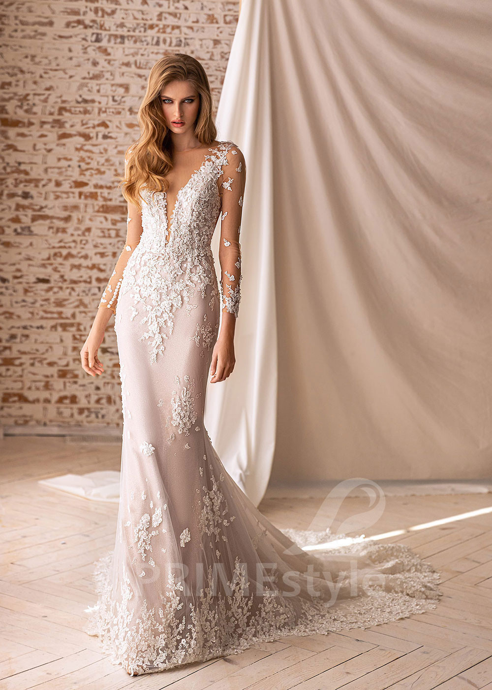 Luxusné úzke svadobné šaty BS008