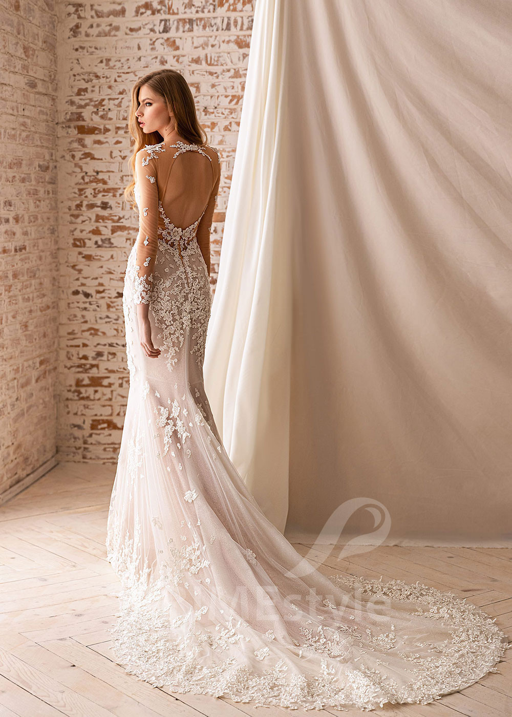 Luxusné úzke svadobné šaty BS008