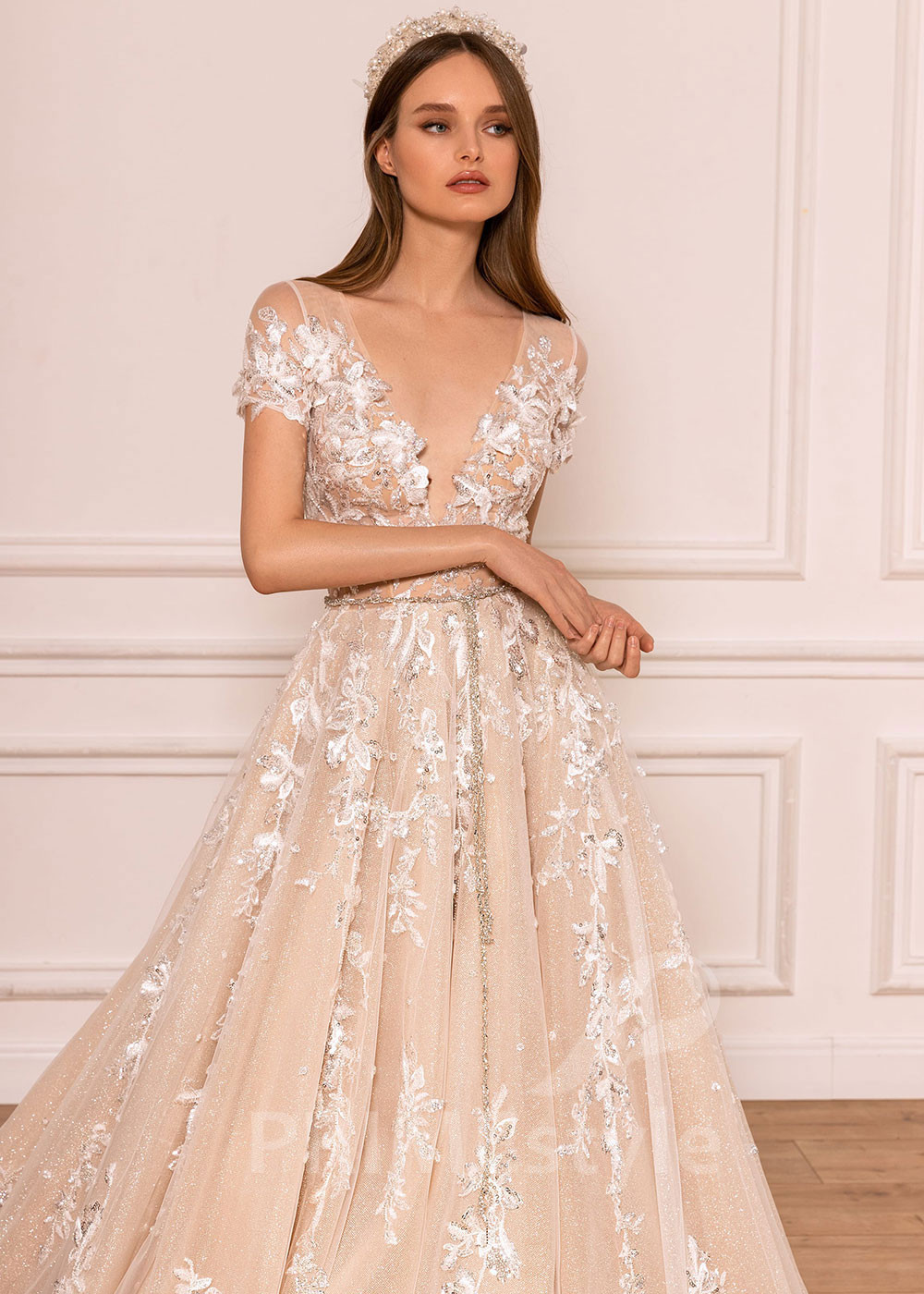 Luxusné celočipkované svadobné šaty BS032