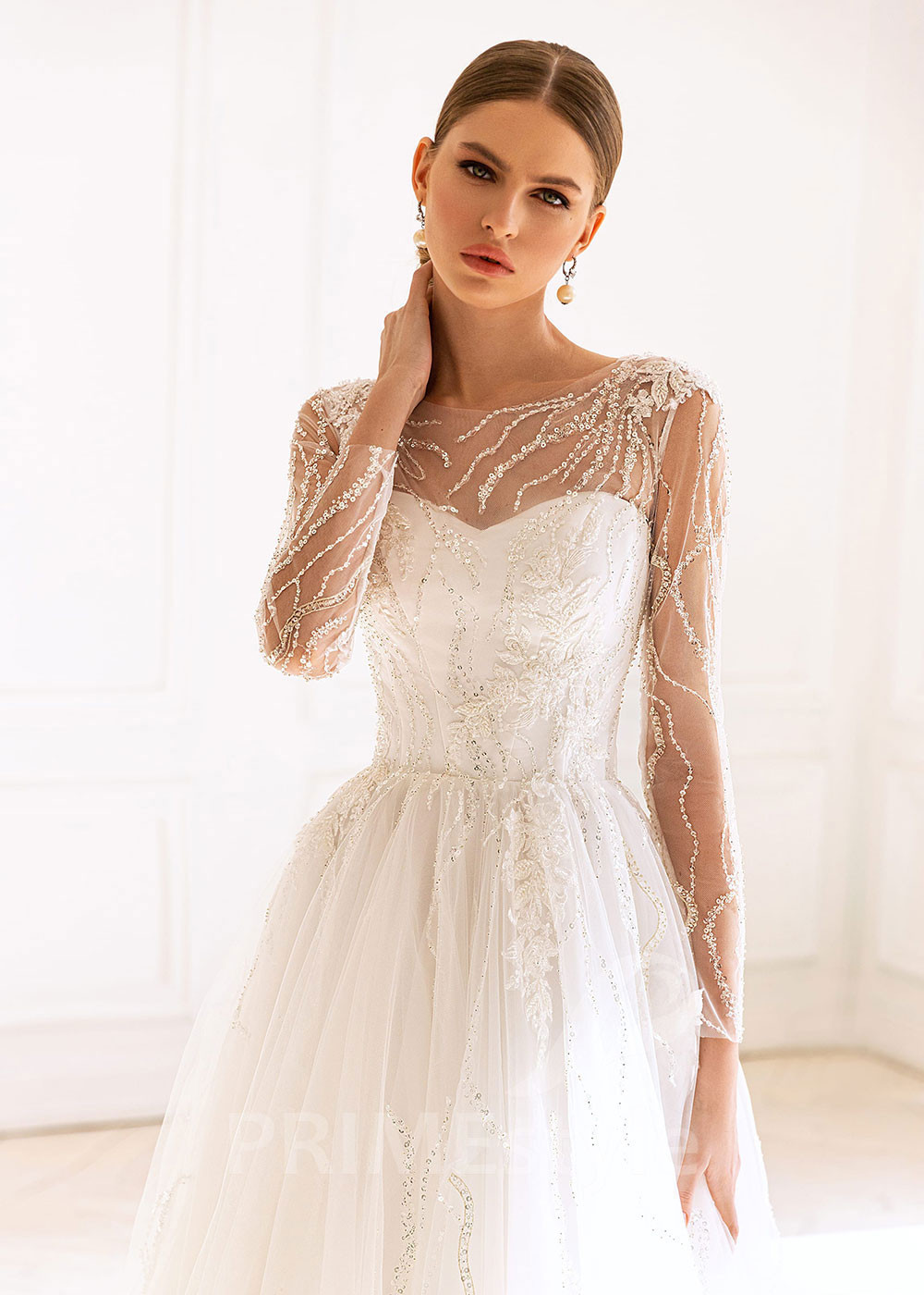 Luxusné romantické svadobné šaty BS047