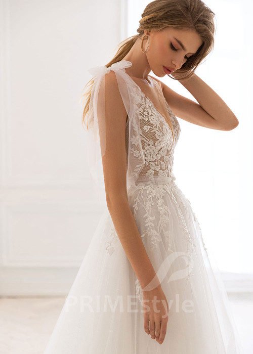 Elegantné minimalistické svadobné šaty BS050