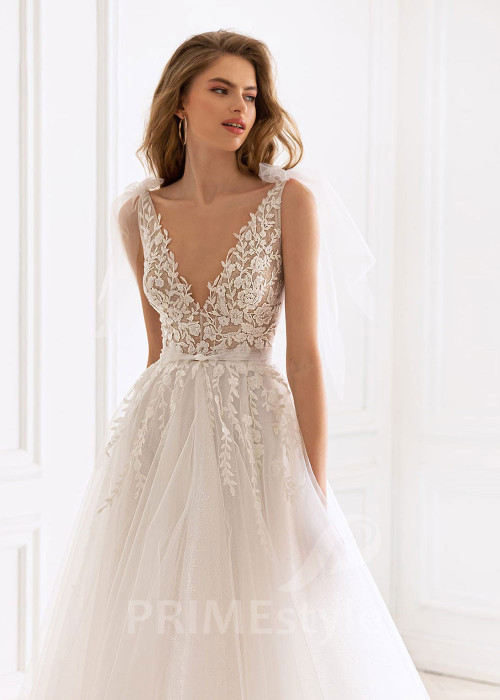 Elegantné minimalistické svadobné šaty BS050