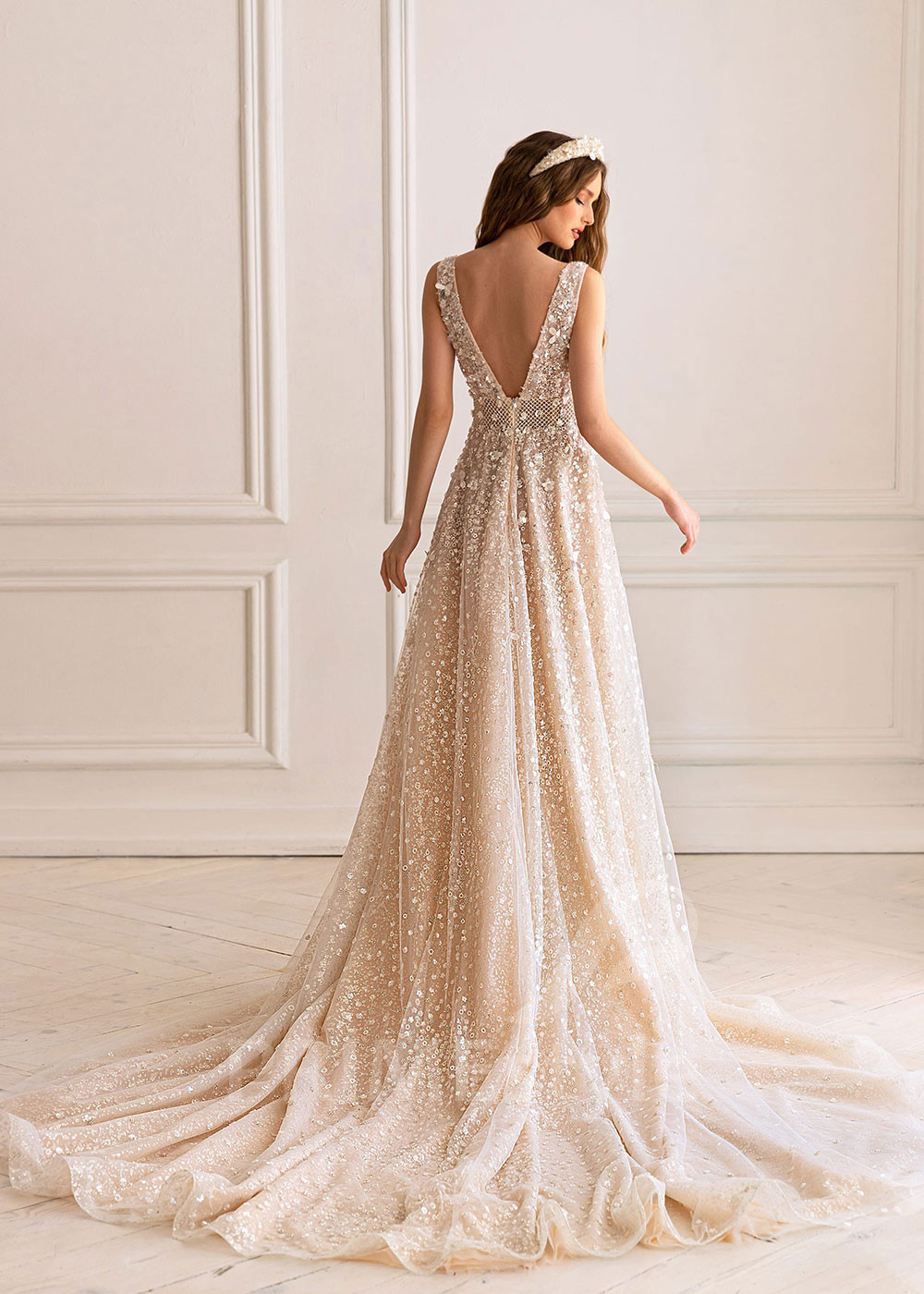 Luxusné celočipkované svadobné šaty BS052