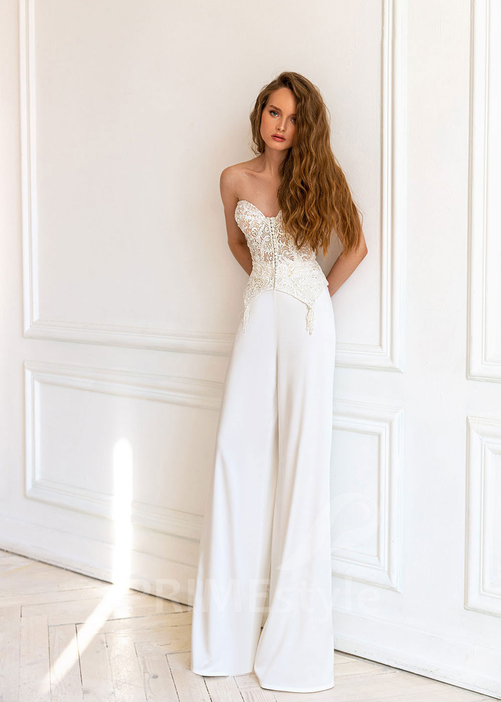 Elegantný sexy svadobný kostým BS059