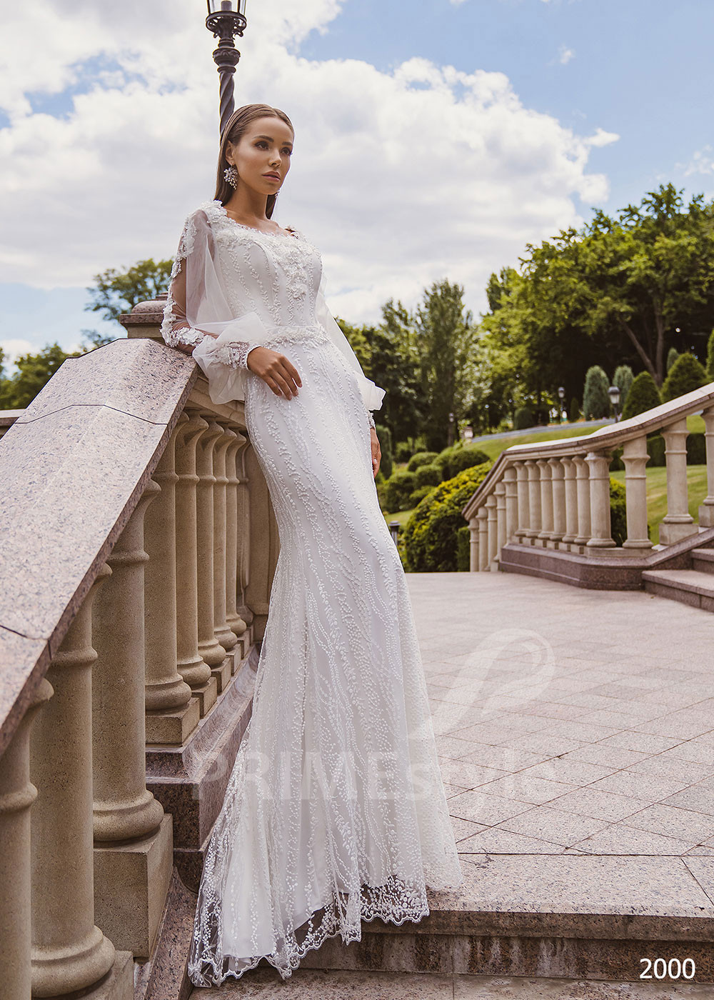 Elegantné úzke svadobné šaty RC2000