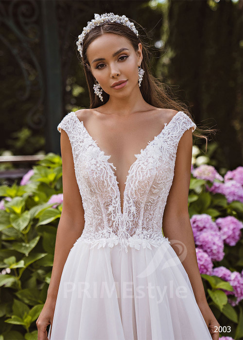 Jednoduché princeznovské svadobné šaty RC2003
