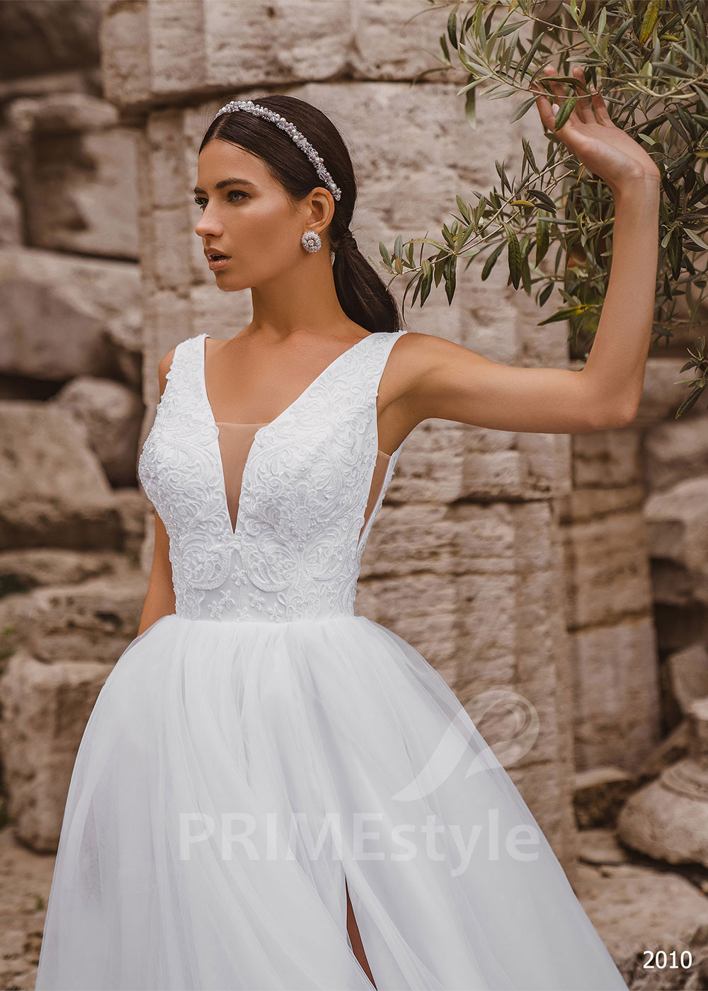 Elegantné čipkované svadobné šaty RC2010