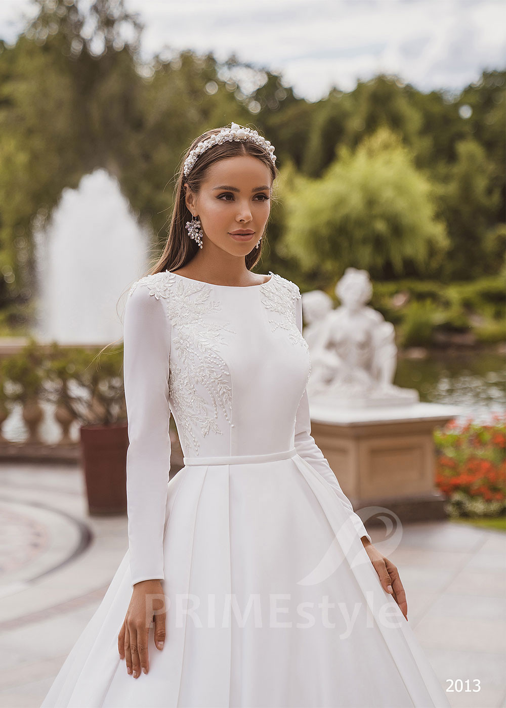 Elegantné minimalistické svadobné šaty RC2013