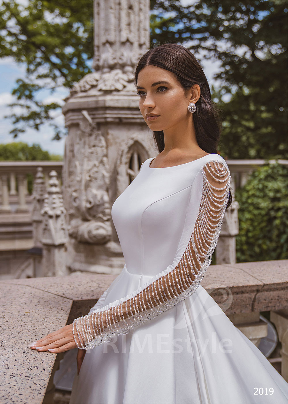 Elegantné minimalistické svadobné šaty RC2019