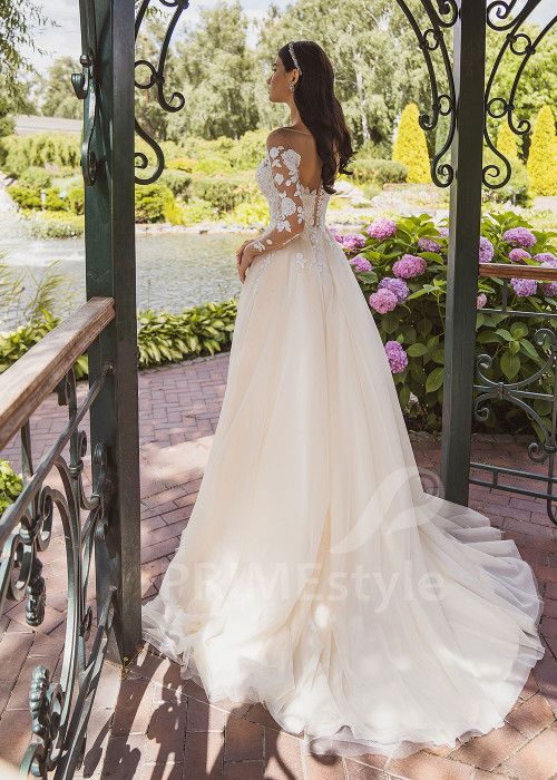 Luxusné čipkované svadobné šaty RC2022