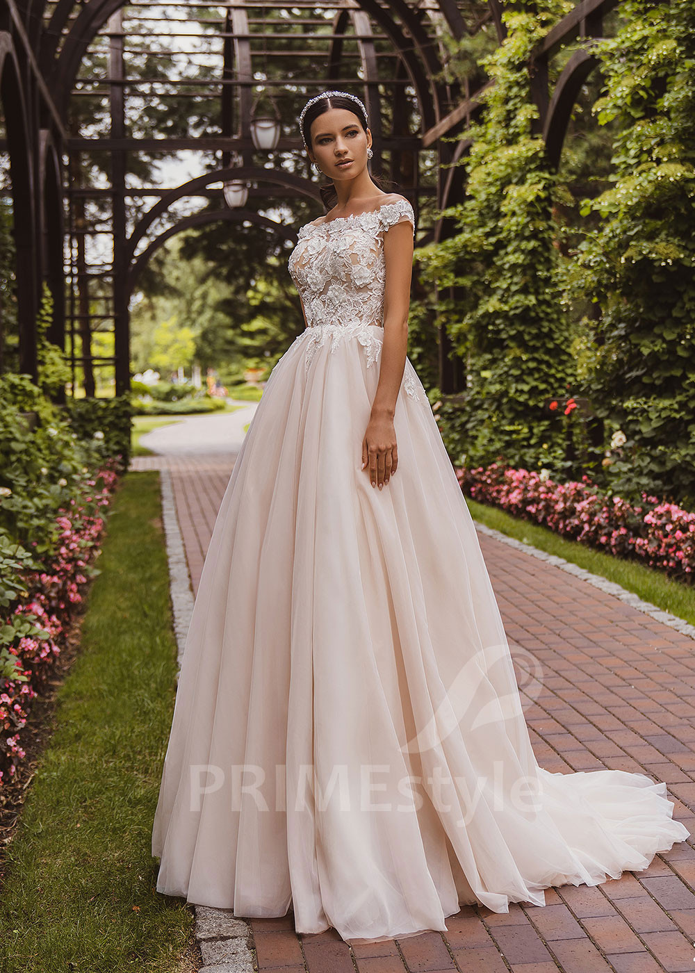 Luxusné princeznovské svadobné šaty RC2025