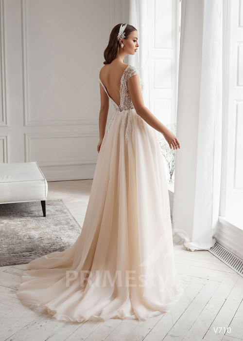 Luxusné čipkované svadobné šaty RS710