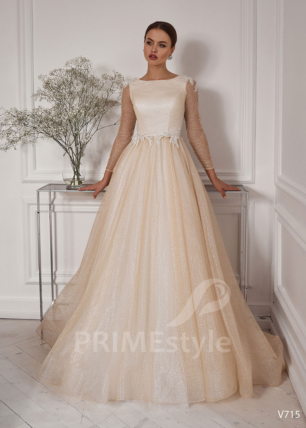 Extravagantné trblietavé svadobné šaty RS715
