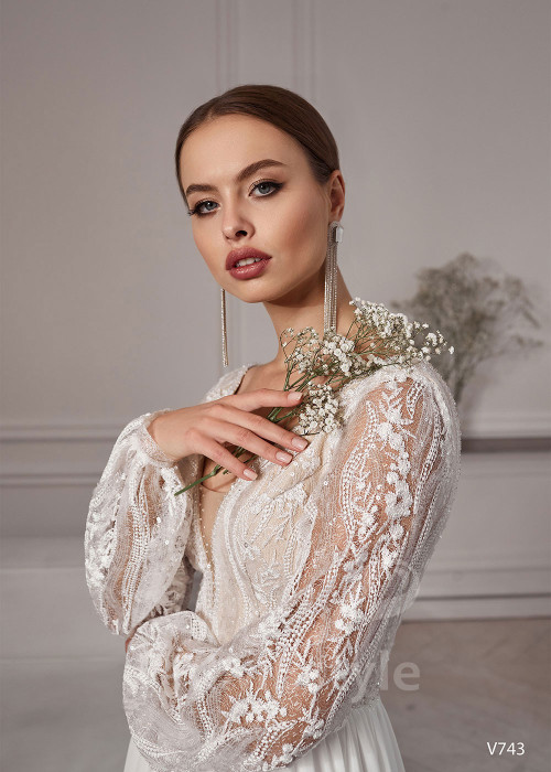 Luxusné čipkované svadobné šaty RS743