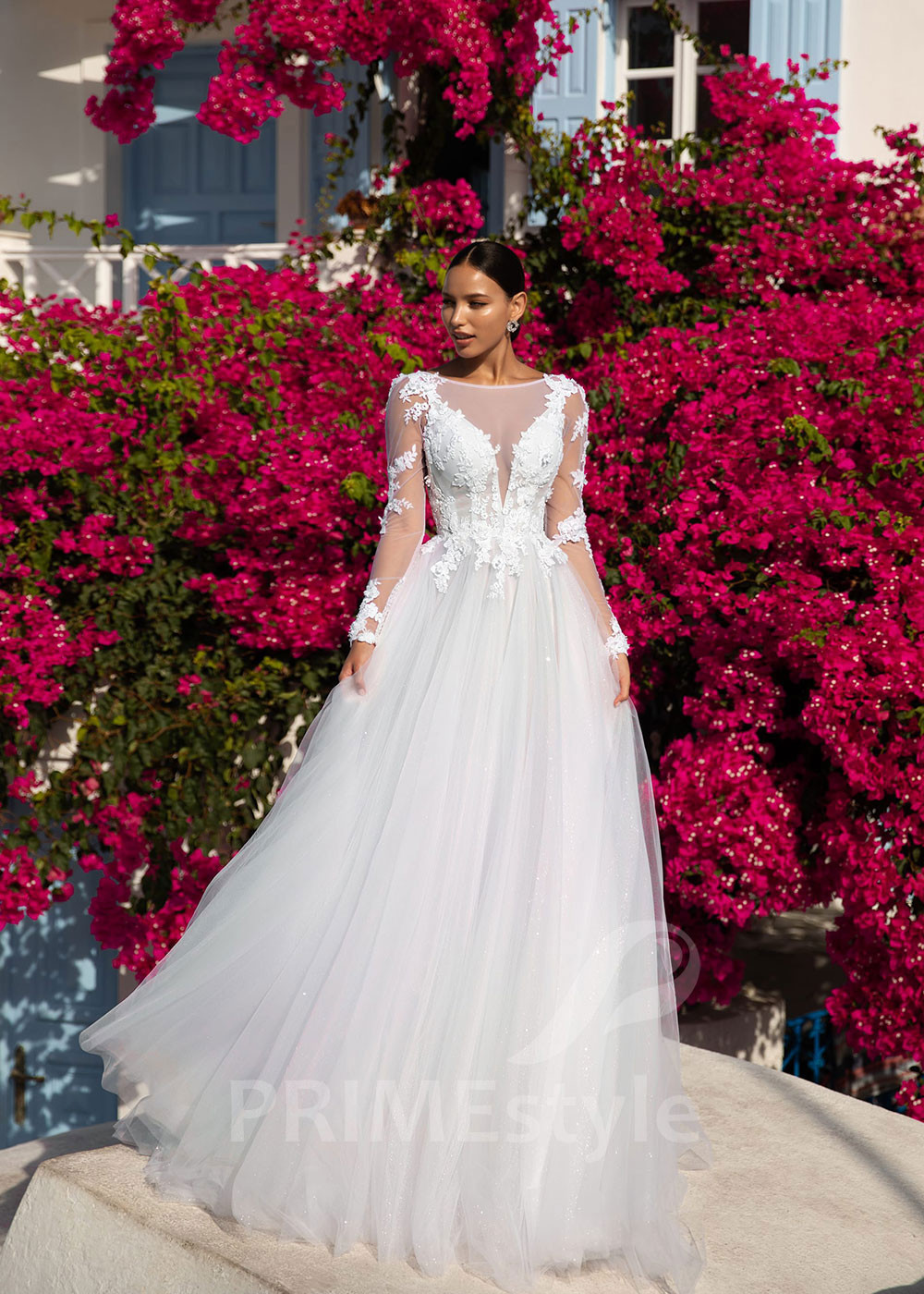 Elegantné čipkované svadobné šaty SN007