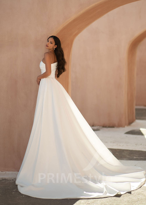 Exkluzívne asymetrické svadobné šaty SN024