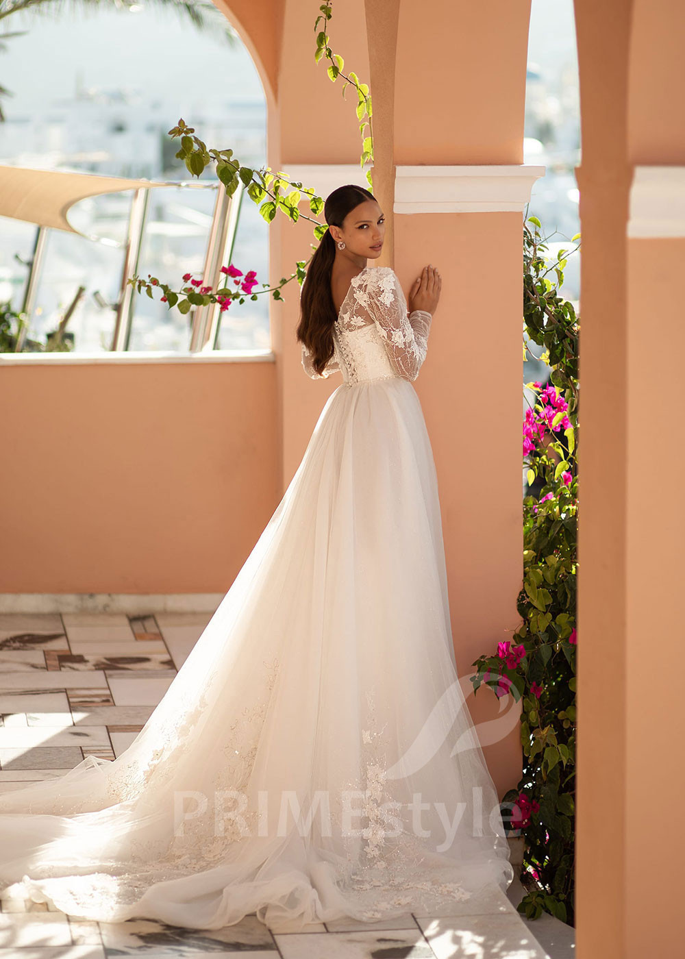 Luxusné čipkované svadobné šaty SN025