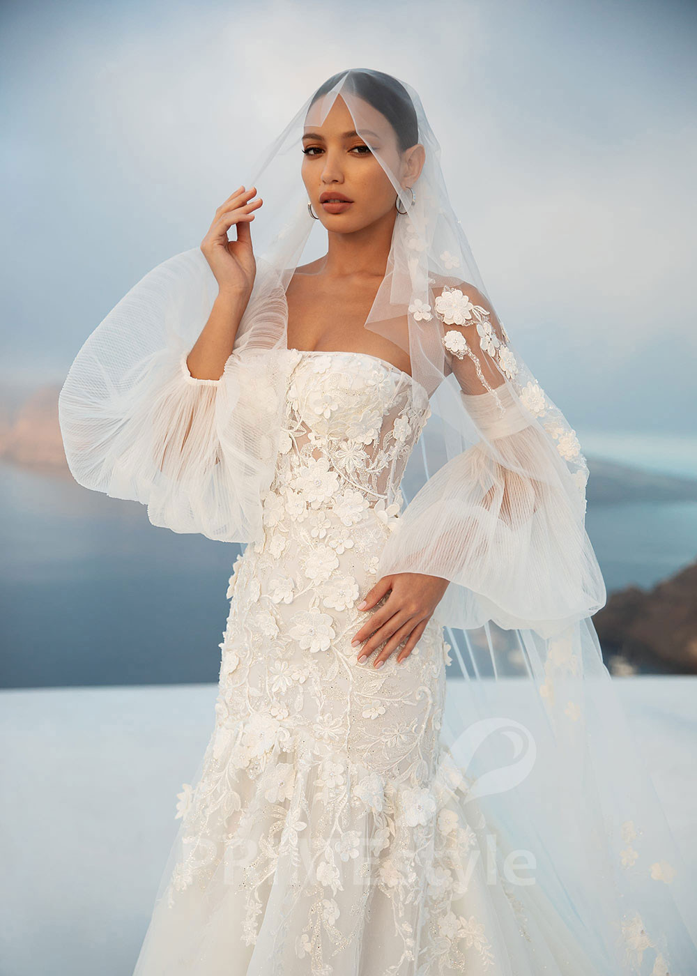 Extravagantné tylové svadobné šaty SN032