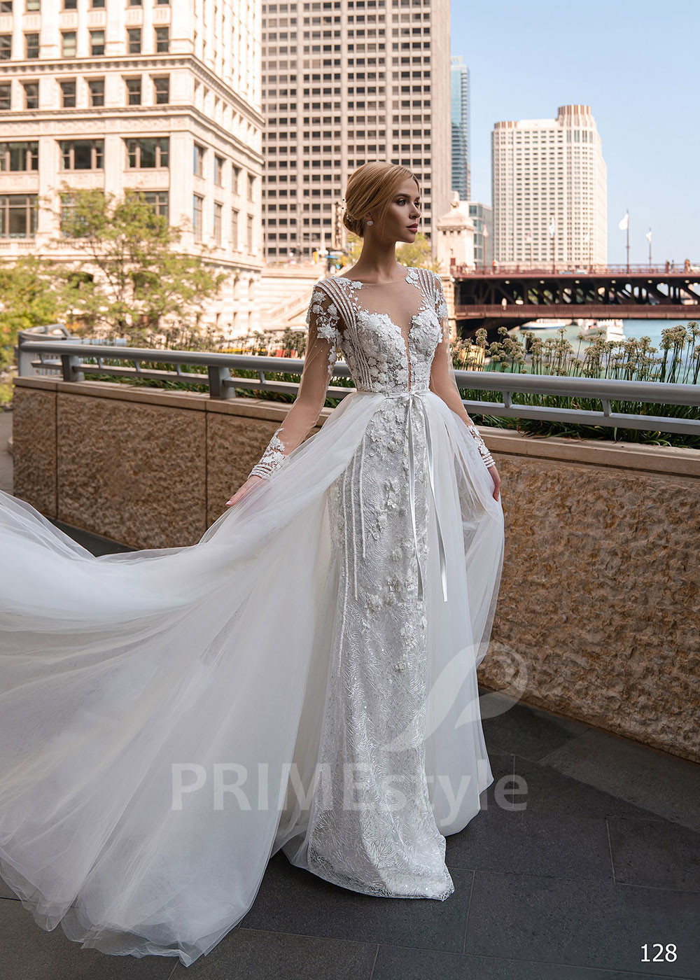 Exkluzívne čipkované svadobné šaty EMS128