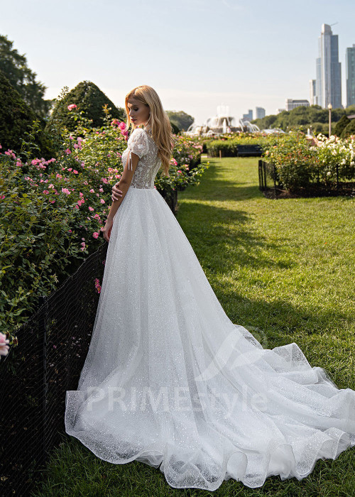 Exkluzívne romantické svadobné šaty EMS131