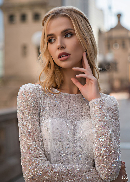 Luxusné trblietavé svadobné šaty EMS136