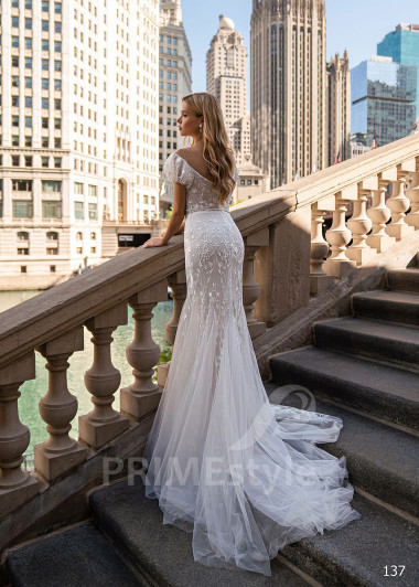 Extravagantné celočipkované svadobné šaty EMS137 - primestyle.sk