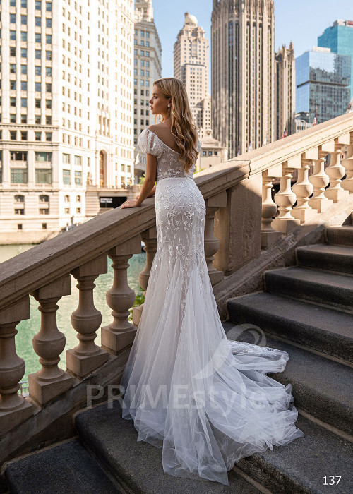 Extravagantné celočipkované svadobné šaty EMS137