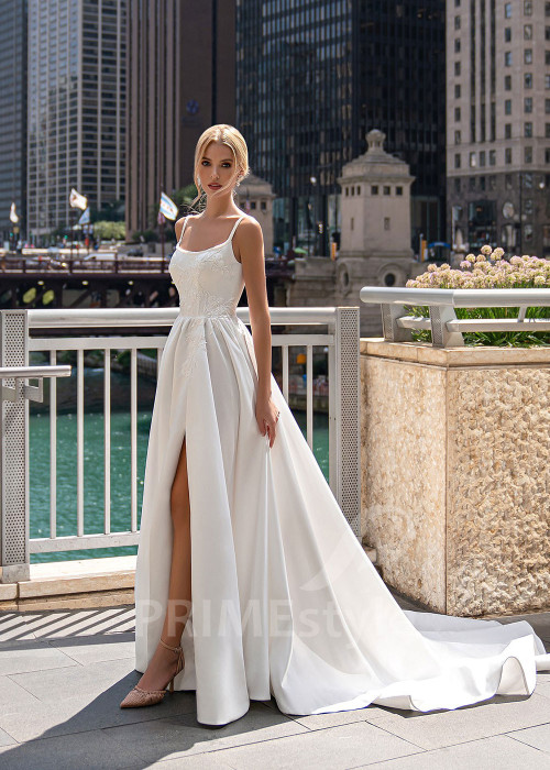 Elegantné saténove svadobné šaty EMS144