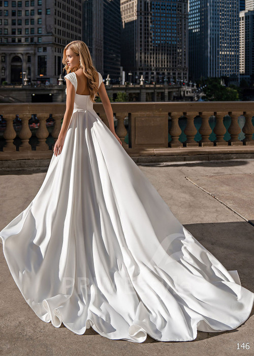 Elegantné hladké svadobné šaty EMS146