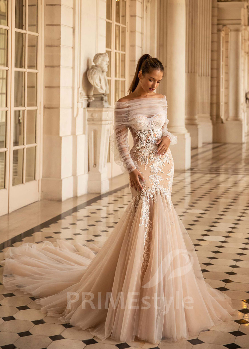 Exkluzívne čipkované svadobné šaty CT001