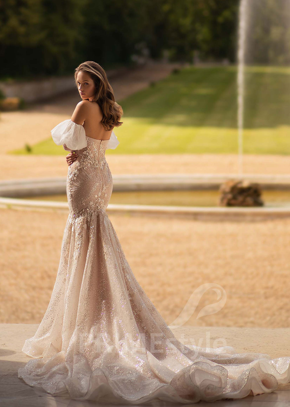 Luxusné extravagantné svadobné šaty CT005