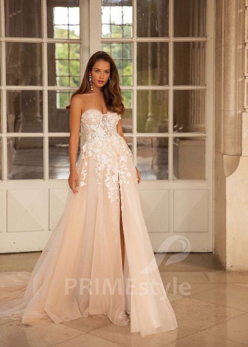 Luxusné čipkované svadobné šaty CT008