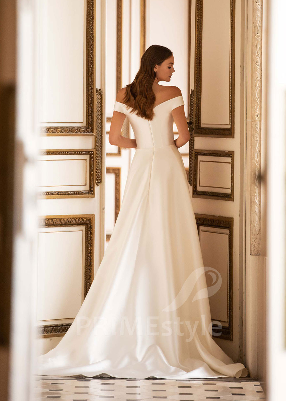 Elegantné saténove svadobné šaty CT010