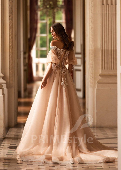 Exkluzívne romantické svadobné šaty CT011