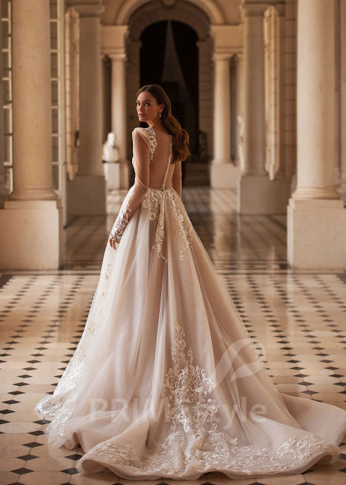 Luxusné romantické svadobné šaty CT015