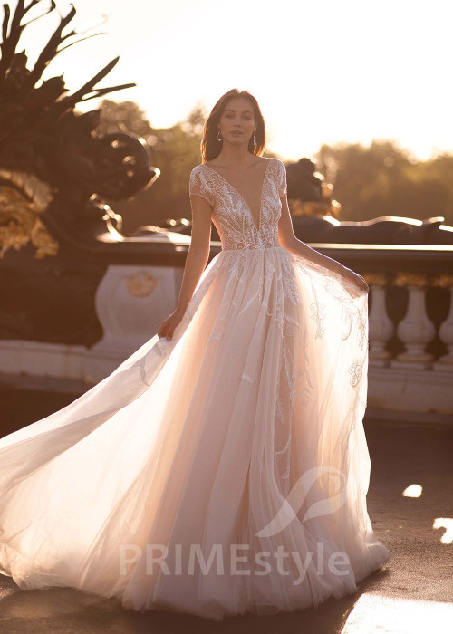 Luxusné čipkované svadobné šaty CT026
