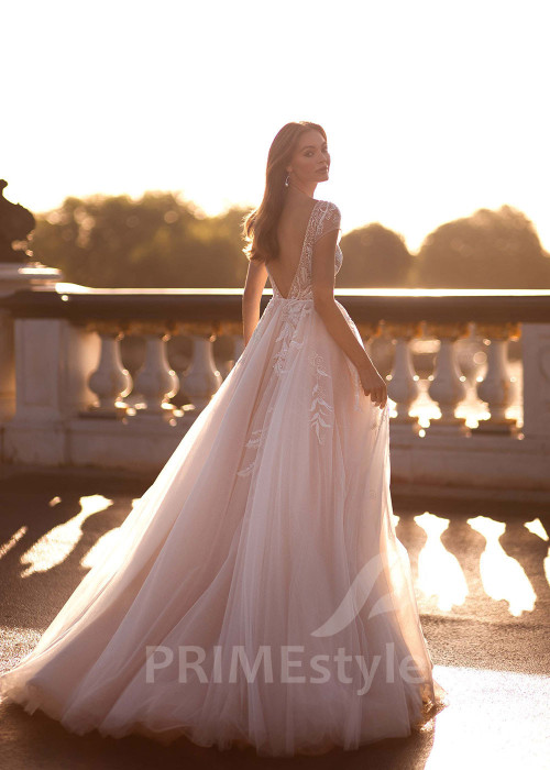 Luxusné čipkované svadobné šaty CT026