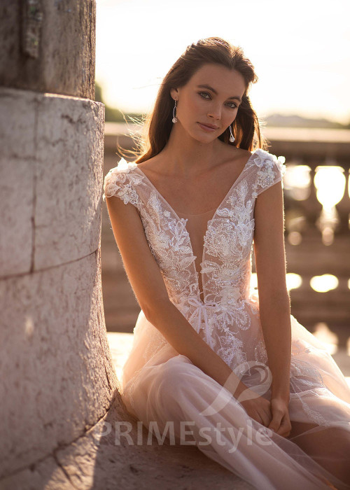 Luxusné čipkované svadobné šaty CT028