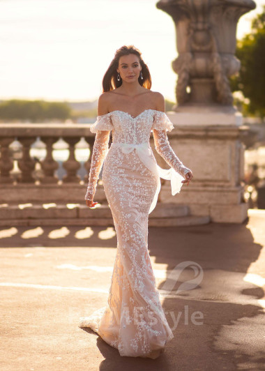 Exkluzívne extravagantné svadobné šaty CT029