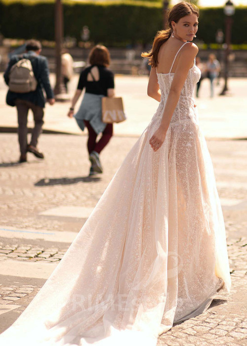 Luxusné svadobné šaty na ramienka CT036