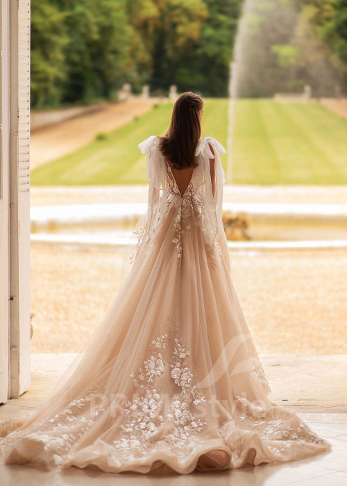 Exkluzívne princeznovské svadobné šaty CT038