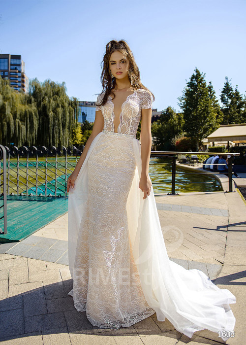 Elegantné úzke svadobné šaty RC1603