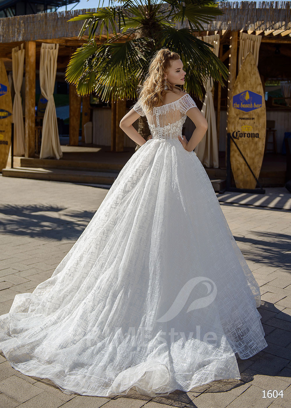 Luxusné trblietavé svadobné šaty RC1604